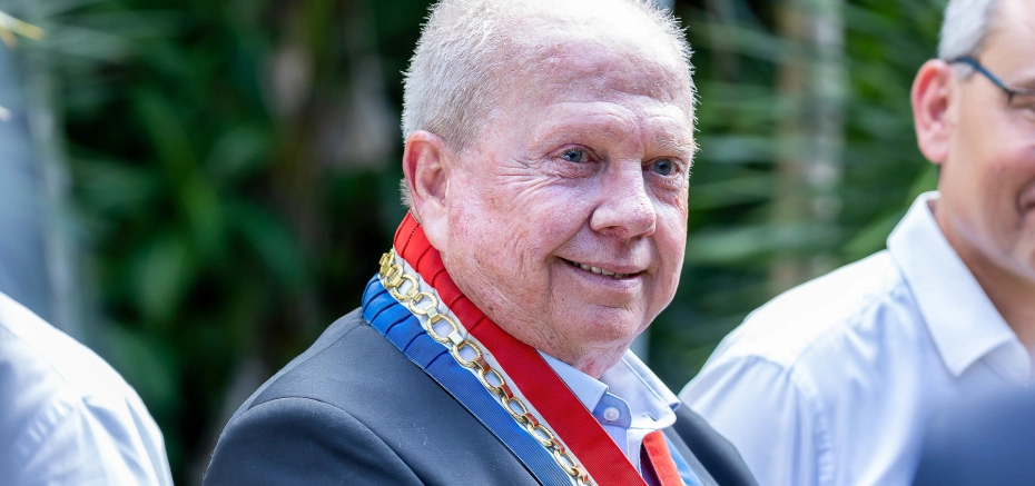 Michel Vergoz alerte sur les coupes dans les contrats aidés à La Réunion