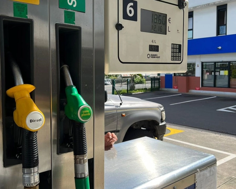 À La Réunion, les carburants font bondir les prix de 1,7 % en avril