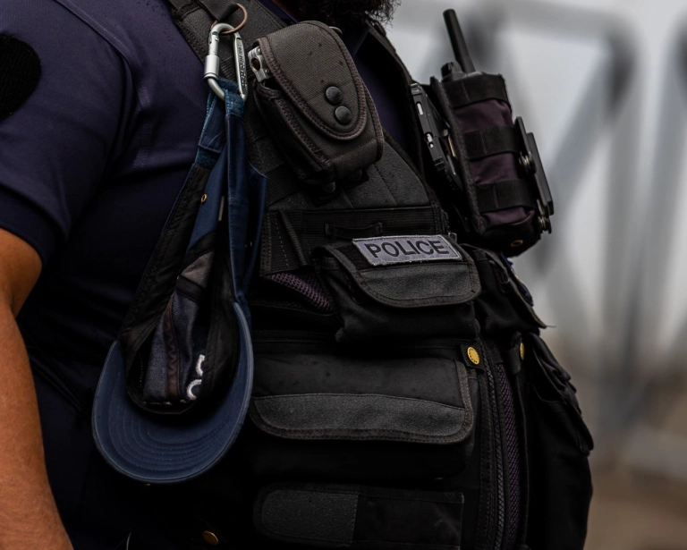 Présomption de légalité des tirs policiers : ce que change la loi