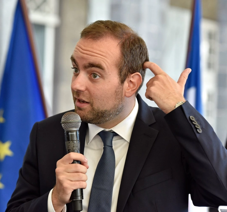 La hausse des taux alourdit la dette française de 5 milliards